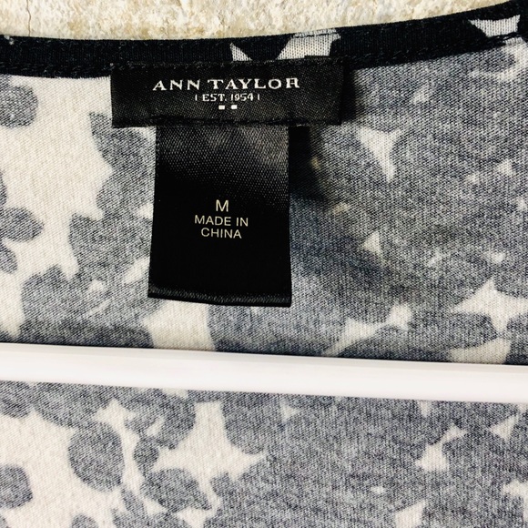 Ann Taylor open construct wrap top size M perfect! - Picture 2 of 5